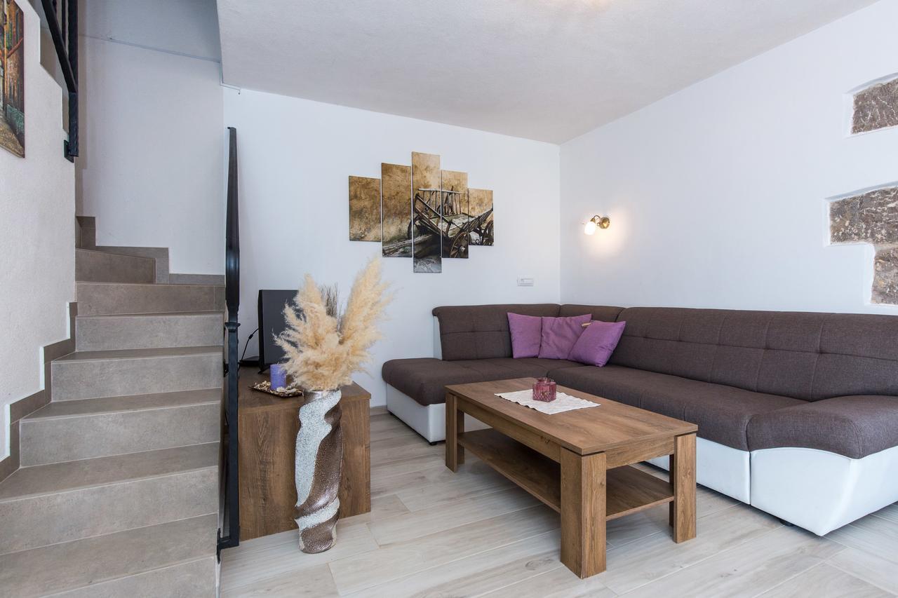 Holiday House Anabella Krk Town Εξωτερικό φωτογραφία